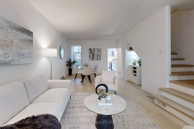 9 Newman Ave, House other with 4 bedrooms, 2 bathrooms and 1 parking in East York ON | Image 5