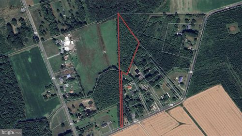111 Thicket Rd, CAMDEN WYOMING, DE, 19934-3619 | Card Image