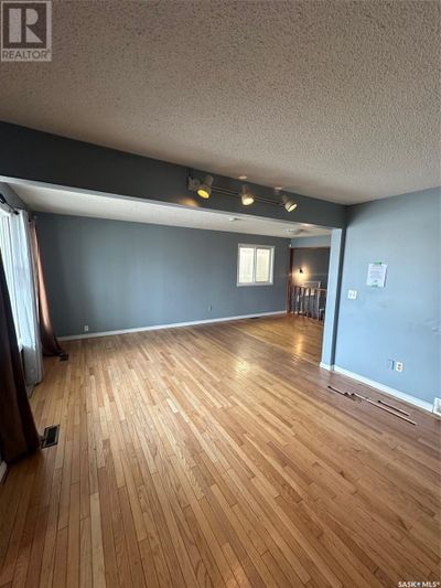 1715 St John St, House other with 3 bedrooms, 3 bathrooms and null parking in Regina SK | Image 2