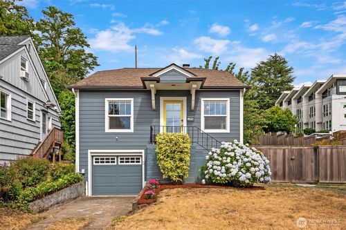 4456 46th Ave Sw, Seattle, WA, 98116-4128 | Card Image