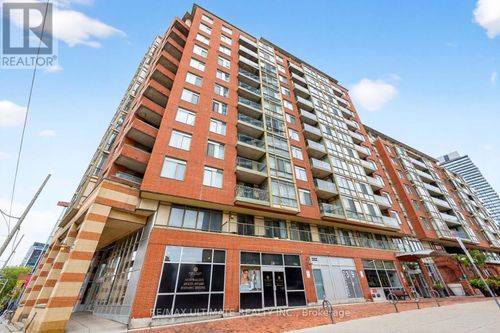 811-39 Parliament Street, Toronto (Waterfront Communities), ON, M4A4R2 | Card Image