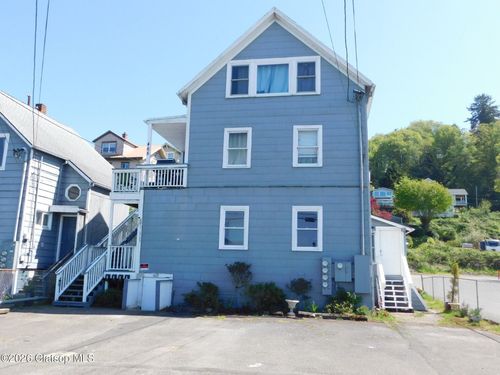465 W Marine Drive, Astoria, OR, 97103 | Card Image