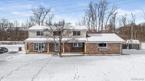 5091 Vincent Trl, Shelby Township, MI, 48316-5253 | Card Image