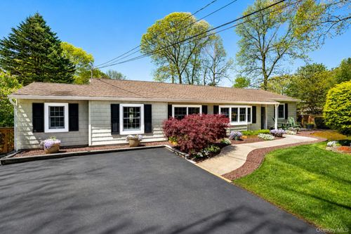 43A Somerset St, Centereach, NY, 11720 | Card Image