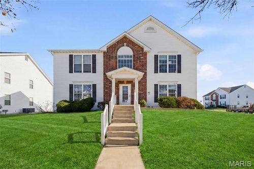 33n-632 Homerun Dr, O Fallon, MO, 63366-4560 | Card Image