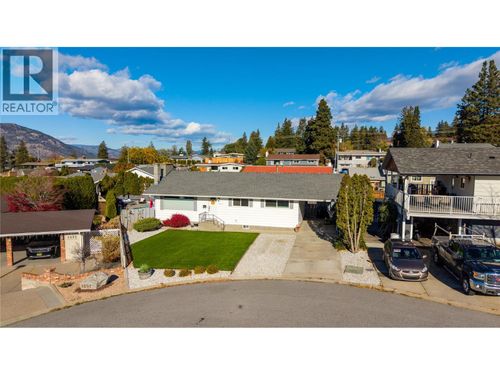 1261 Naish Dr, Penticton, BC, V2A3B5 | Card Image