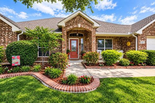 212 Pinewood Trl, Forney, TX, 75126-6867 | Card Image