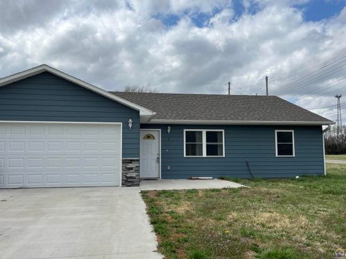 5 S Barbie St, Emporia, KS, 66801-4927 | Card Image