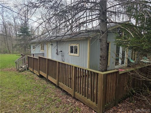 19 Meadowlark Ln, Warsaw, NY, 14569-9609 | Card Image