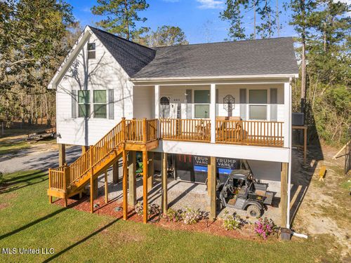 6015 Choctaw Pl, Kiln, MS, 39556-8194 | Card Image