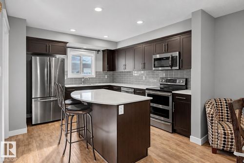 769 Secord Blvd Nw, Edmonton, AB, T5T7J8 | Card Image