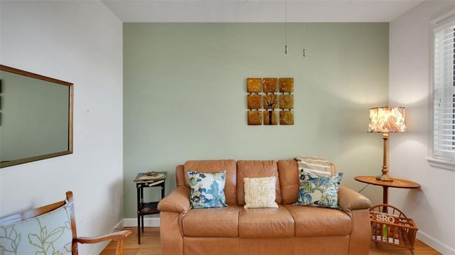 Guest Bedroom | Image 22