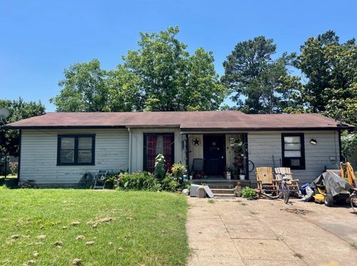 705 Dyer St, Rockdale, TX, 76567-2207 | Card Image