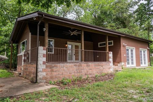 6051 Valley Dr, French Village, MO, 63036-1380 | Card Image