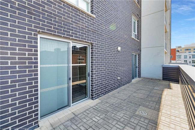 404 - 280 Lester St, House attached with 2 bedrooms, 1 bathrooms and 1 parking in Waterloo ON | Image 14