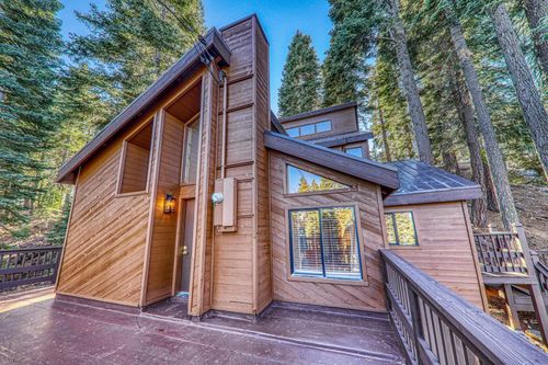 11504 Skislope Way, Truckee, CA, 96161-6604 | Card Image