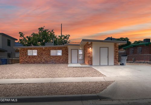 10045 Kellogg St, El Paso, TX, 79924-3703 | Card Image