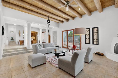 1033 Brisa Cir, Santa Fe, NM, 87507-9610 | Card Image