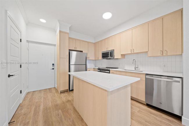 405 - 10170 Sw 7 Th St, Condo with 1 bedrooms, 1 bathrooms and null parking in Pembroke Pines FL | Image 6