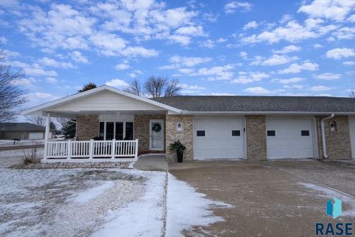 603 W 7th St Street, Dell Rapids, SD, 57022 | Card Image