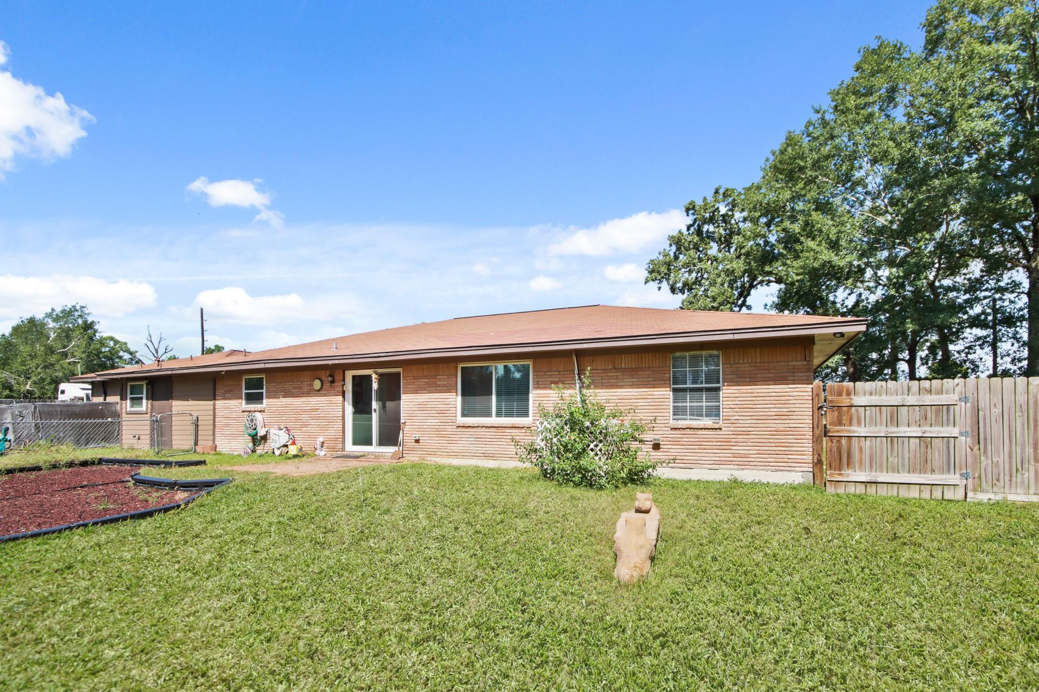 Residential Lease in Spring 4