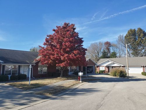 502 Hancock Ct, Carbondale, IL, 62901-1084 | Card Image