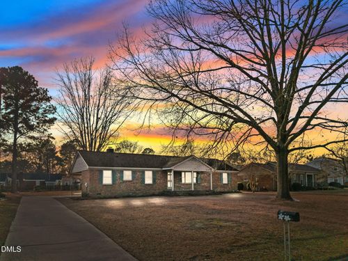 1104 Crestview Dr, Tarboro, NC, 27886-4112 | Card Image