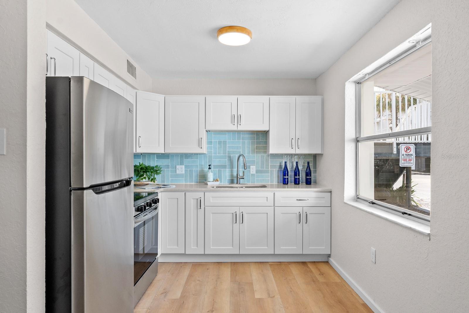 Residential in INDIAN SHORES 5