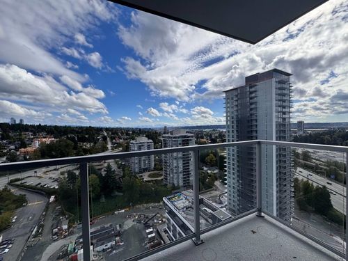 22-318 Alderson Ave, Coquitlam, BC, V3K0J1 | Card Image