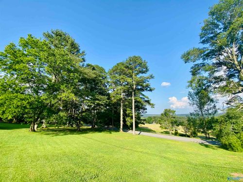 2733 Hilltop Cir, Gadsden, AL, 35904-3054 | Card Image