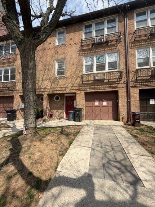 317 97 Street, Brooklyn, NY, 11209 | Card Image