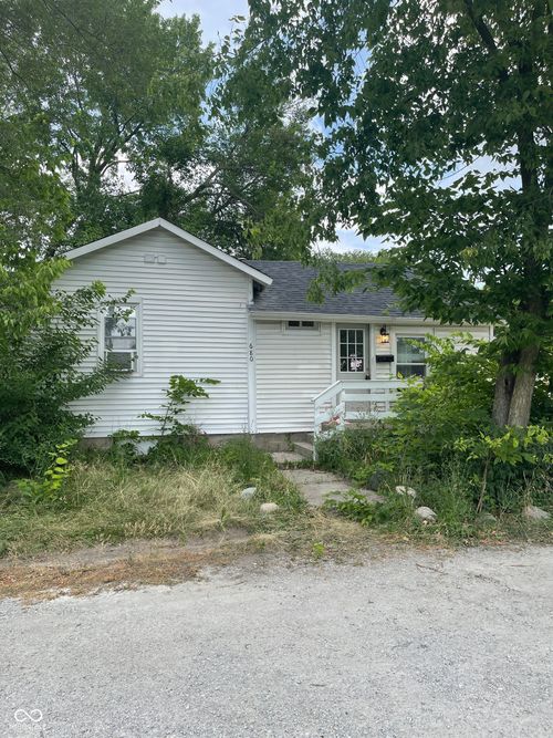 680 S 13th St, Noblesville, IN, 46060-3601 | Card Image