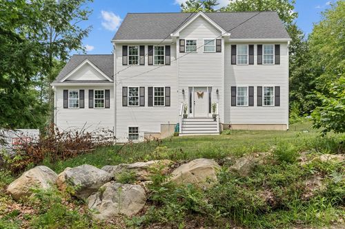 8 Sled Rd, Ashburnham, MA, 01430-3033 | Card Image