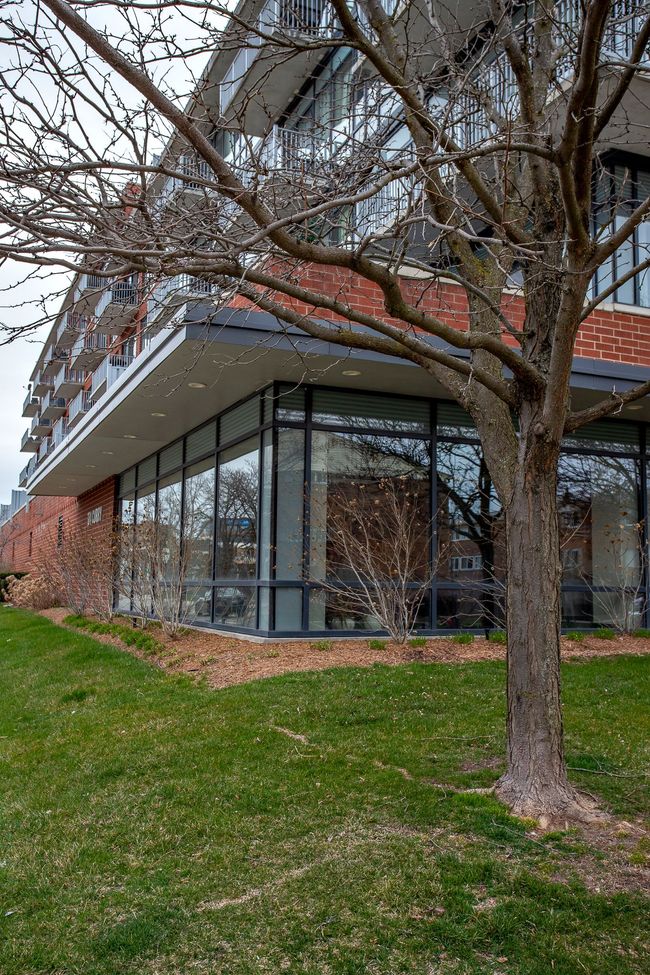 UNIT-424 - 101 Curry Ave, Condo with 2 bedrooms, 2 bathrooms and null parking in Royal Oak MI | Image 49
