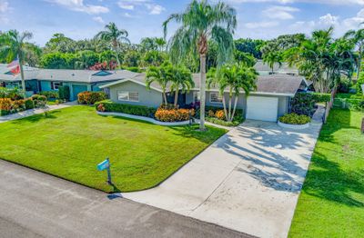 4370 Flax Court, House other with 3 bedrooms, 2 bathrooms and null parking in Palm Beach Gardens FL | Image 2