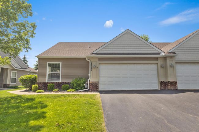 2-stall garage is 22.5' x 19'. | Image 29