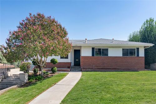 11467 Iris Street, Loma Linda, CA, 92354 | Card Image