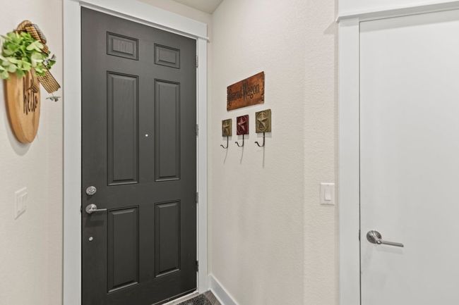 View of property entrance | Image 5