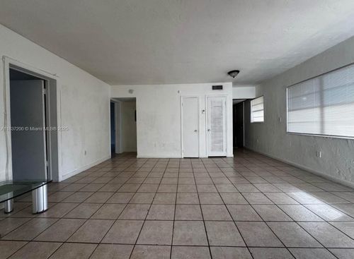 apt-207a-1230 W 54th St, Hialeah, FL, 33012-1803 | Card Image