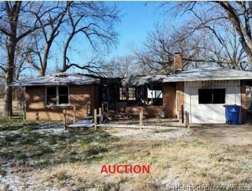 236 Sycamore St, Nowata, OK, 74048-3655 | Card Image