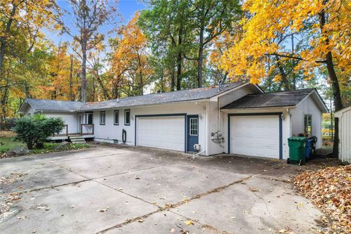 1431 E Commerce Rd, Commerce Township, MI, 48382-1242 | Card Image