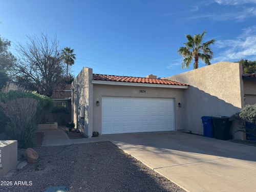 1824 N Barkley, Mesa, AZ, 85203-2702 | Card Image