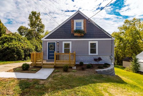 5753 Boomer Rd, Cincinnati, OH, 45247-7918 | Card Image