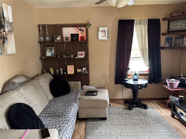 Apartment Living Room | Image 47