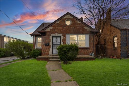 18988 Algonac St, Detroit, MI, 48234-3723 | Card Image