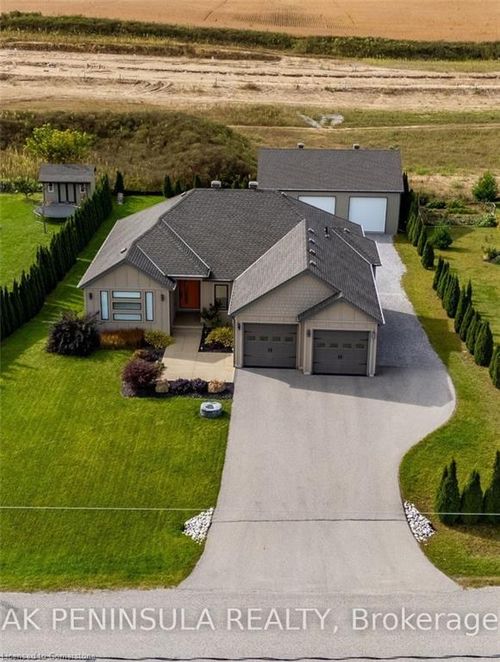 8383 Sandytown Rd, Straffordville, ON, N0J1Y0 | Card Image
