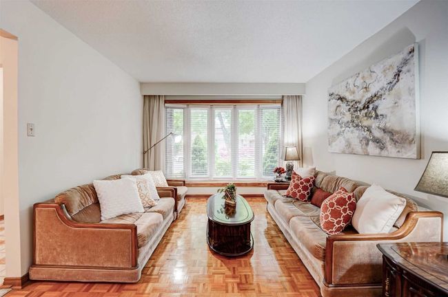 93 Longmeadow Cres, House other with 4 bedrooms, 3 bathrooms and 4 parking in Markham ON | Image 8