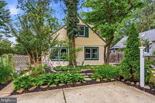 610 W Market St, WEST CHESTER, PA, 19382-2811 | Card Image