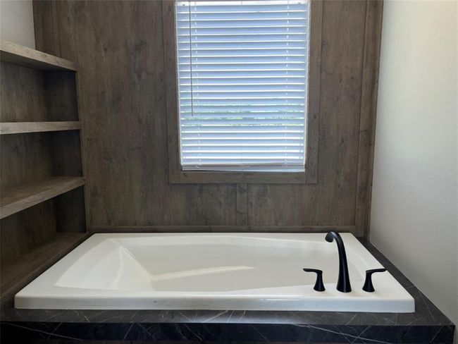 Primary bath with tub and separate shower. | Image 10