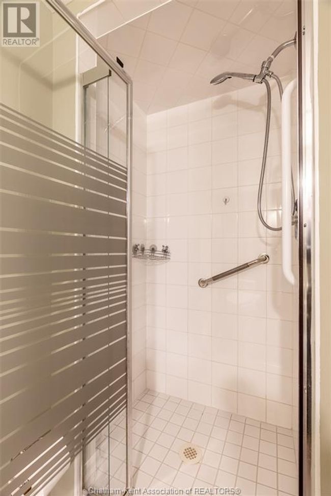 604 - 10 Van Allen Ave, Condo with 2 bedrooms, 2 bathrooms and null parking in Chatham ON | Image 13